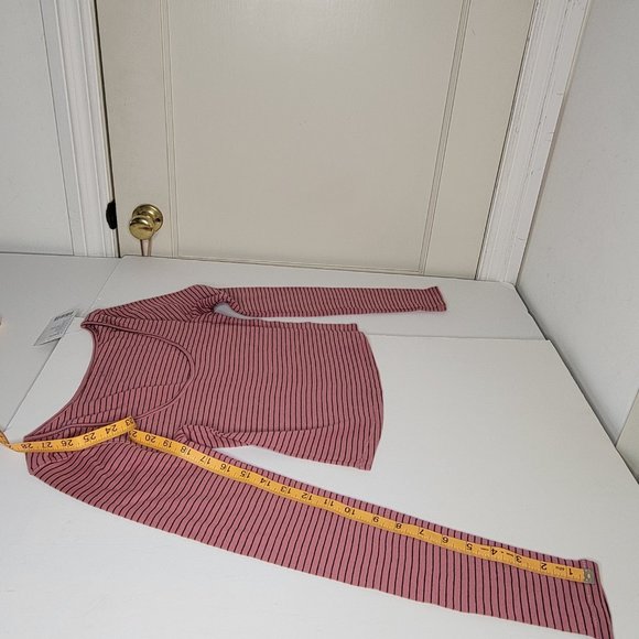 Urban Outfitters Long Sleeve Crop Top, Size M, Mauve Pink and Black Stripe, NWT - Picture 6 of 10